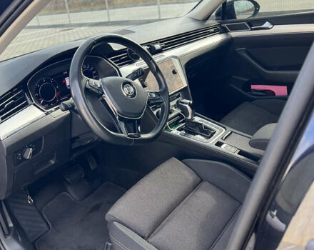 Черный Фольксваген Пассат, объемом двигателя 1.97 л и пробегом 249 тыс. км за 17400 $, фото 12 на Automoto.ua