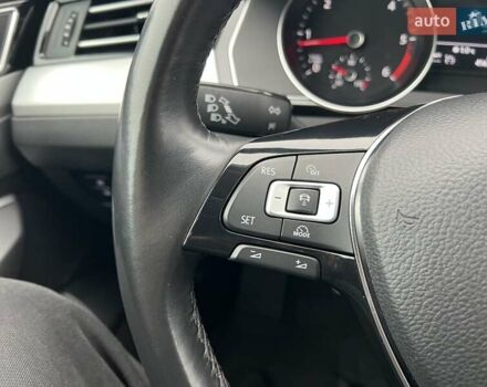 Черный Фольксваген Пассат, объемом двигателя 1.6 л и пробегом 247 тыс. км за 15500 $, фото 44 на Automoto.ua