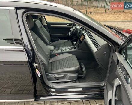 Черный Фольксваген Пассат, объемом двигателя 1.6 л и пробегом 247 тыс. км за 15500 $, фото 75 на Automoto.ua