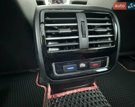 Фольксваген Пассат 2017 в Киеве на Automoto.ua Черный Фольксваген Пассат, объемом двигателя 1.6 л и пробегом 332 тыс. км за 13990 $, фото 18 на Automoto.ua