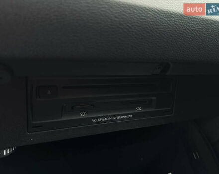 Черный Фольксваген Пассат, объемом двигателя 1.97 л и пробегом 268 тыс. км за 13750 $, фото 87 на Automoto.ua