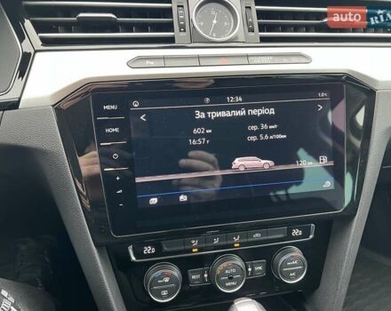 Черный Фольксваген Пассат, объемом двигателя 1.6 л и пробегом 247 тыс. км за 15500 $, фото 40 на Automoto.ua