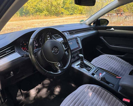 Чорний Фольксваген Пассат, об'ємом двигуна 2 л та пробігом 320 тис. км за 14650 $, фото 6 на Automoto.ua