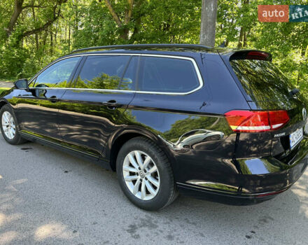 Черный Фольксваген Пассат, объемом двигателя 2 л и пробегом 370 тыс. км за 16700 $, фото 5 на Automoto.ua