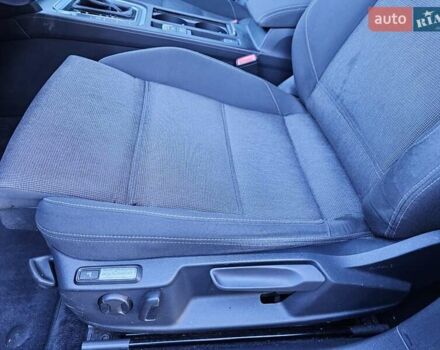 Чорний Фольксваген Пассат, об'ємом двигуна 2 л та пробігом 330 тис. км за 14800 $, фото 17 на Automoto.ua