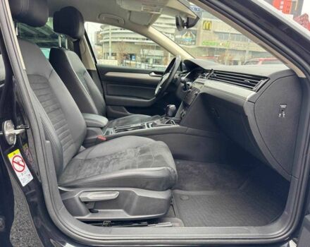 Черный Фольксваген Пассат, объемом двигателя 2 л и пробегом 190 тыс. км за 17900 $, фото 12 на Automoto.ua