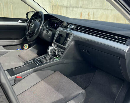 Черный Фольксваген Пассат, объемом двигателя 1.97 л и пробегом 249 тыс. км за 17400 $, фото 13 на Automoto.ua