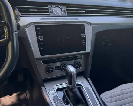 Чорний Фольксваген Пассат, об'ємом двигуна 2 л та пробігом 320 тис. км за 14650 $, фото 8 на Automoto.ua