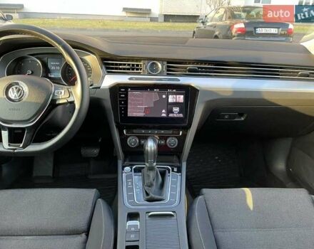 Черный Фольксваген Пассат, объемом двигателя 1.6 л и пробегом 246 тыс. км за 12900 $, фото 22 на Automoto.ua