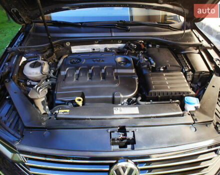 Черный Фольксваген Пассат, объемом двигателя 1.6 л и пробегом 230 тыс. км за 14700 $, фото 9 на Automoto.ua