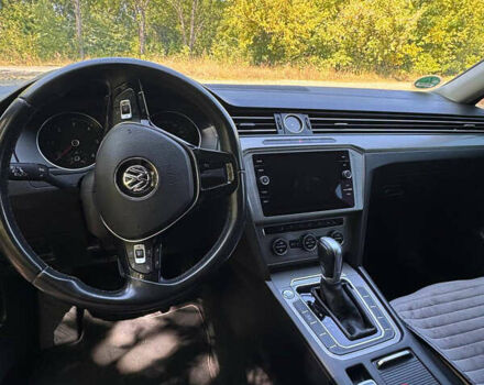 Чорний Фольксваген Пассат, об'ємом двигуна 2 л та пробігом 320 тис. км за 14650 $, фото 7 на Automoto.ua