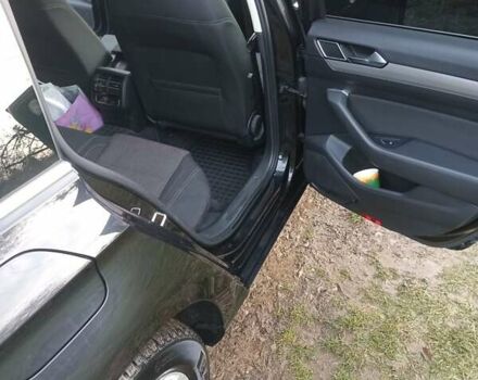 Черный Фольксваген Пассат, объемом двигателя 2 л и пробегом 265 тыс. км за 14450 $, фото 6 на Automoto.ua