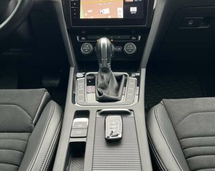 Черный Фольксваген Пассат, объемом двигателя 1.6 л и пробегом 247 тыс. км за 15500 $, фото 25 на Automoto.ua