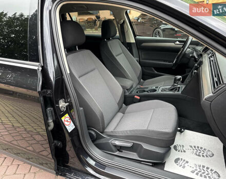 Черный Фольксваген Пассат, объемом двигателя 2 л и пробегом 170 тыс. км за 17500 $, фото 42 на Automoto.ua