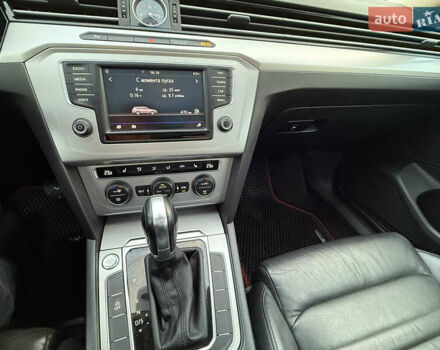 Фольксваген Пассат 2017 в Киеве на Automoto.ua Черный Фольксваген Пассат, объемом двигателя 1.6 л и пробегом 332 тыс. км за 13990 $, фото 16 на Automoto.ua