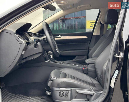 Черный Фольксваген Пассат, объемом двигателя 1.97 л и пробегом 220 тыс. км за 19444 $, фото 28 на Automoto.ua