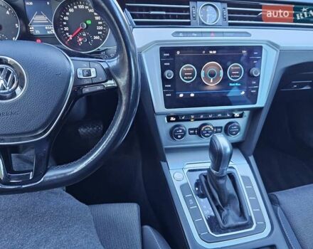 Чорний Фольксваген Пассат, об'ємом двигуна 2 л та пробігом 330 тис. км за 14800 $, фото 15 на Automoto.ua