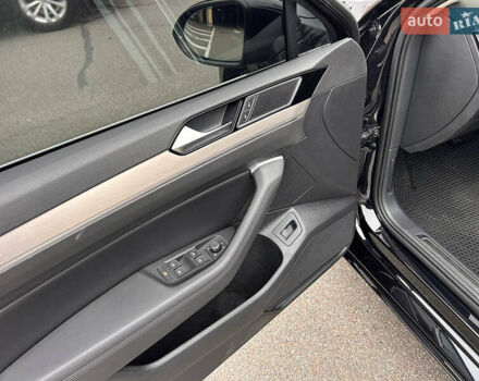 Черный Фольксваген Пассат, объемом двигателя 1.97 л и пробегом 220 тыс. км за 19444 $, фото 23 на Automoto.ua