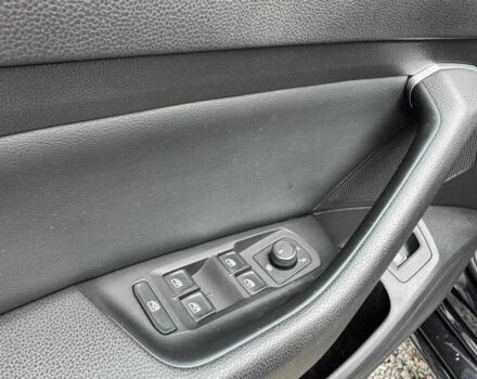 Черный Фольксваген Пассат, объемом двигателя 2 л и пробегом 190 тыс. км за 17900 $, фото 17 на Automoto.ua