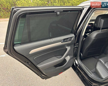 Черный Фольксваген Пассат, объемом двигателя 1.97 л и пробегом 220 тыс. км за 19444 $, фото 13 на Automoto.ua