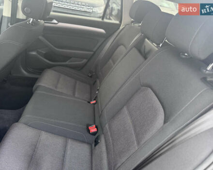 Черный Фольксваген Пассат, объемом двигателя 1.6 л и пробегом 347 тыс. км за 11700 $, фото 28 на Automoto.ua