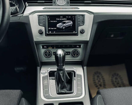 Черный Фольксваген Пассат, объемом двигателя 1.97 л и пробегом 216 тыс. км за 15999 $, фото 12 на Automoto.ua