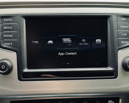 Черный Фольксваген Пассат, объемом двигателя 1.97 л и пробегом 216 тыс. км за 15999 $, фото 19 на Automoto.ua