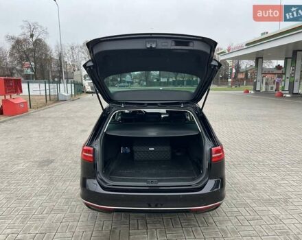 Черный Фольксваген Пассат, объемом двигателя 1.6 л и пробегом 247 тыс. км за 15500 $, фото 59 на Automoto.ua