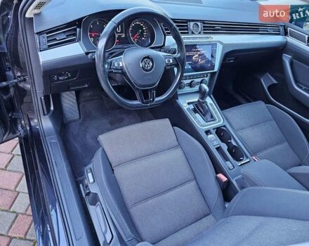 Чорний Фольксваген Пассат, об'ємом двигуна 2 л та пробігом 330 тис. км за 14800 $, фото 12 на Automoto.ua