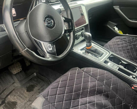 Черный Фольксваген Пассат, объемом двигателя 1.97 л и пробегом 216 тыс. км за 21000 $, фото 11 на Automoto.ua