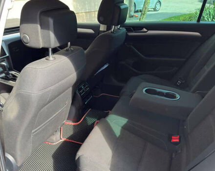 Черный Фольксваген Пассат, объемом двигателя 1.97 л и пробегом 277 тыс. км за 14800 $, фото 16 на Automoto.ua