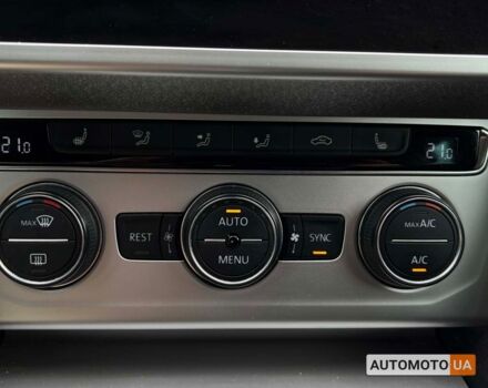 Чорний Фольксваген Пассат, об'ємом двигуна 2 л та пробігом 224 тис. км за 15990 $, фото 16 на Automoto.ua