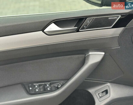 Фольксваген Пассат 2018 в Дубно на Automoto.ua Черный Фольксваген Пассат, объемом двигателя 2 л и пробегом 250 тыс. км за 16950 $, фото 45 на Automoto.ua