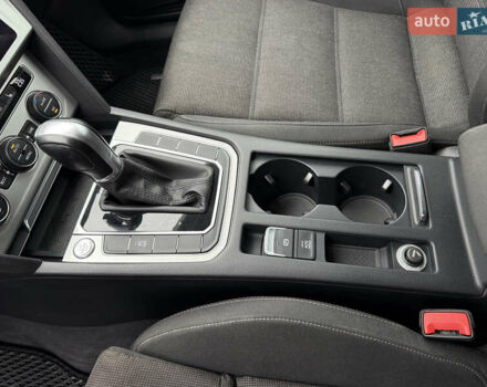 Черный Фольксваген Пассат, объемом двигателя 1.6 л и пробегом 253 тыс. км за 16259 $, фото 16 на Automoto.ua