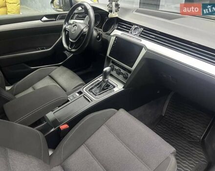 Черный Фольксваген Пассат, объемом двигателя 2 л и пробегом 239 тыс. км за 15300 $, фото 13 на Automoto.ua