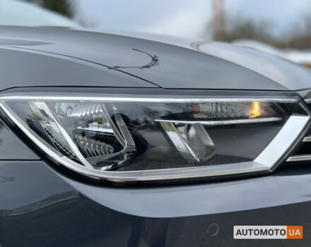 Чорний Фольксваген Пассат, об'ємом двигуна 2 л та пробігом 224 тис. км за 15990 $, фото 8 на Automoto.ua