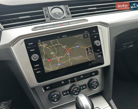 Фольксваген Пассат 2018 в Дубно на Automoto.ua Черный Фольксваген Пассат, объемом двигателя 2 л и пробегом 250 тыс. км за 16950 $, фото 53 на Automoto.ua