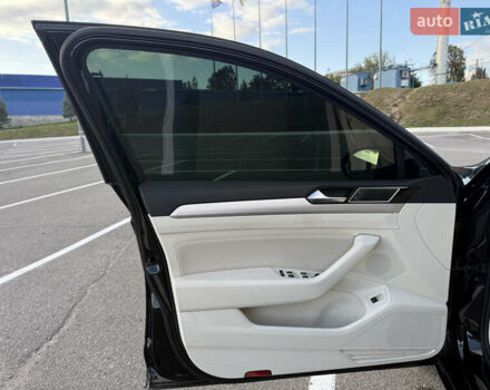 Черный Фольксваген Пассат, объемом двигателя 1.97 л и пробегом 223 тыс. км за 17100 $, фото 15 на Automoto.ua