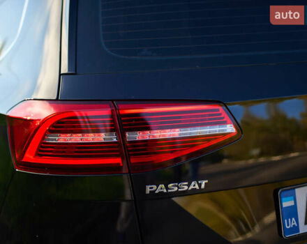 Чорний Фольксваген Пассат, об'ємом двигуна 2 л та пробігом 244 тис. км за 18500 $, фото 14 на Automoto.ua