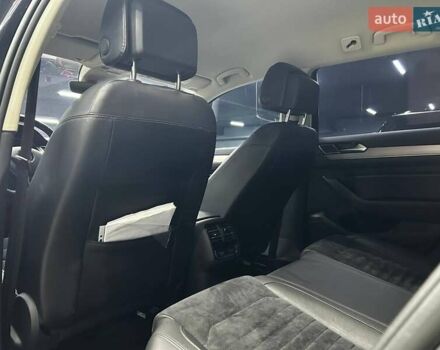 Чорний Фольксваген Пассат, об'ємом двигуна 1.97 л та пробігом 220 тис. км за 17800 $, фото 17 на Automoto.ua