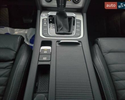 Фольксваген Пассат 2018 у Ковель на Automoto.ua Чорний Фольксваген Пассат, об'ємом двигуна 2 л та пробігом 234 тис. км за 18599 $, фото 76 на Automoto.ua