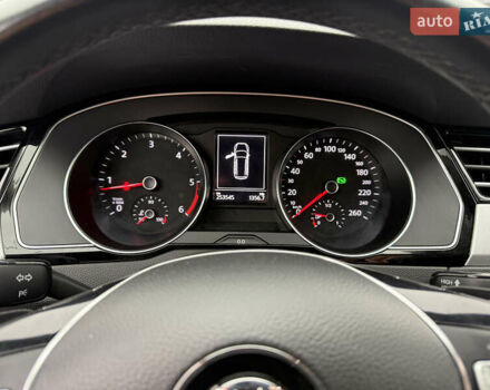 Черный Фольксваген Пассат, объемом двигателя 1.6 л и пробегом 253 тыс. км за 16259 $, фото 9 на Automoto.ua