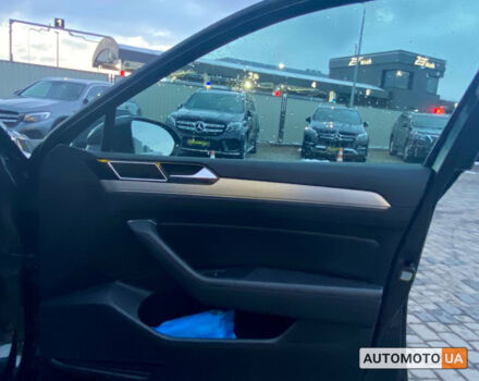 Чорний Фольксваген Пассат, об'ємом двигуна 2 л та пробігом 235 тис. км за 18600 $, фото 23 на Automoto.ua