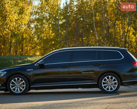 Чорний Фольксваген Пассат, об'ємом двигуна 2 л та пробігом 244 тис. км за 18500 $, фото 5 на Automoto.ua