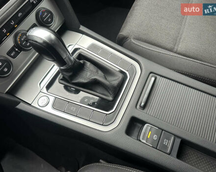 Фольксваген Пассат 2018 в Дубно на Automoto.ua Черный Фольксваген Пассат, объемом двигателя 2 л и пробегом 250 тыс. км за 16950 $, фото 59 на Automoto.ua