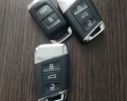 Чорний Фольксваген Пассат, об'ємом двигуна 1.97 л та пробігом 175 тис. км за 20625 $, фото 24 на Automoto.ua