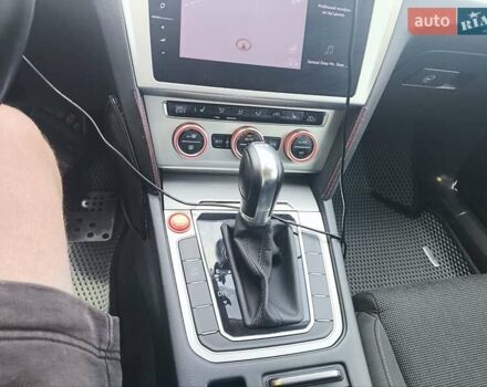 Черный Фольксваген Пассат, объемом двигателя 1.97 л и пробегом 168 тыс. км за 21299 $, фото 32 на Automoto.ua