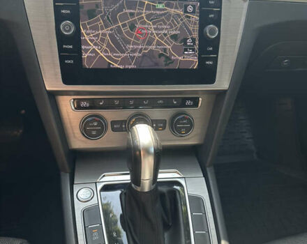 Фольксваген Пассат 2018 у Києві на Automoto.ua Чорний Фольксваген Пассат, об'ємом двигуна 1.97 л та пробігом 280 тис. км за 13900 $, фото 6 на Automoto.ua