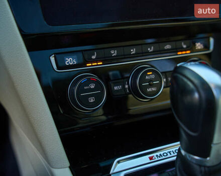 Чорний Фольксваген Пассат, об'ємом двигуна 2 л та пробігом 244 тис. км за 18500 $, фото 35 на Automoto.ua