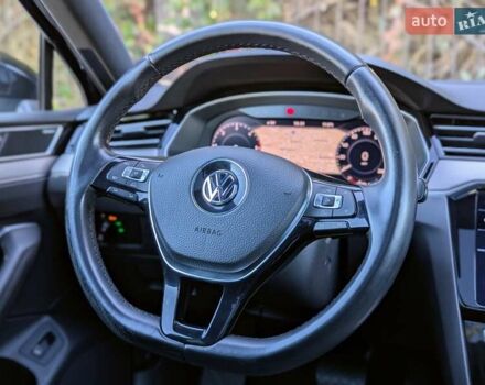 Фольксваген Пассат 2018 в Луцке на Automoto.ua Черный Фольксваген Пассат, объемом двигателя 1.97 л и пробегом 240 тыс. км за 19300 $, фото 12 на Automoto.ua